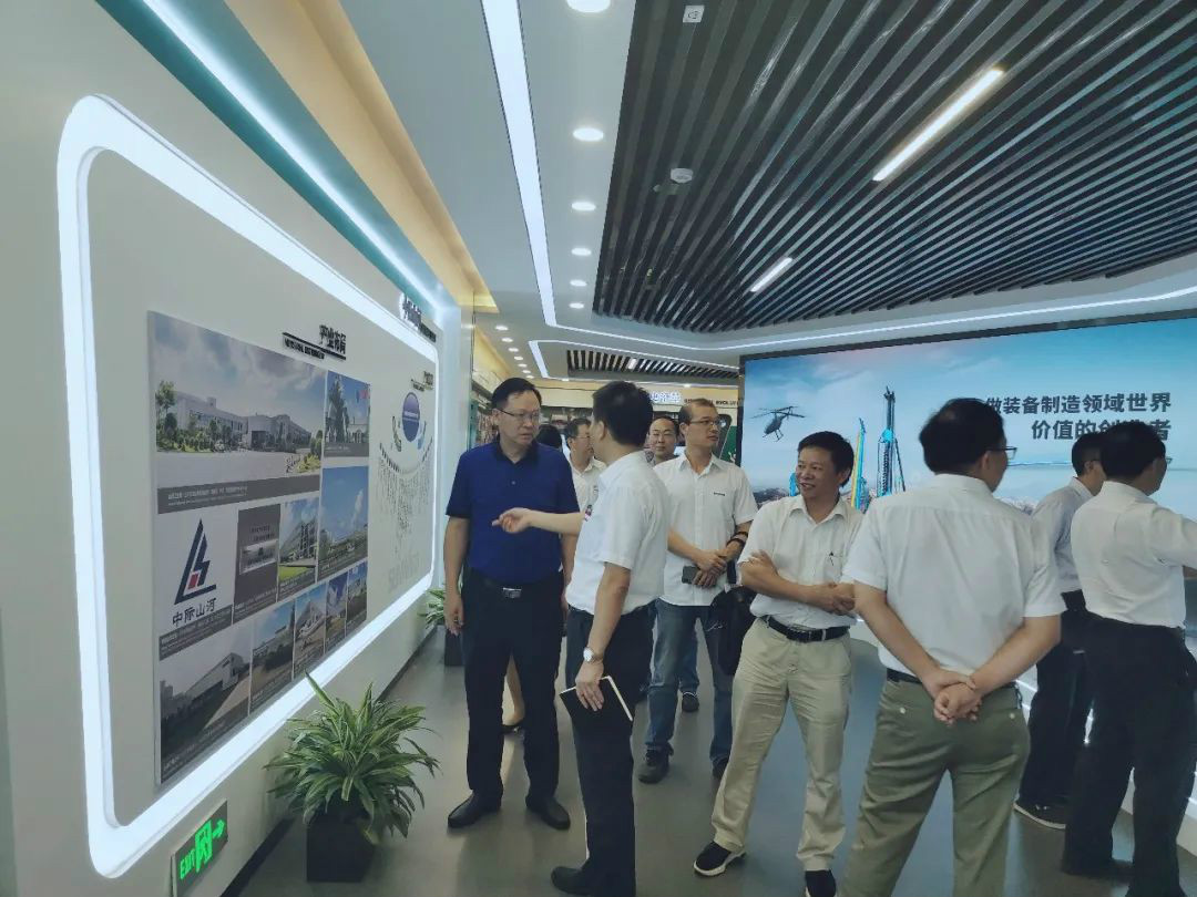 中南大学机电工程学院肖来荣书记到访ca888亚洲城智能