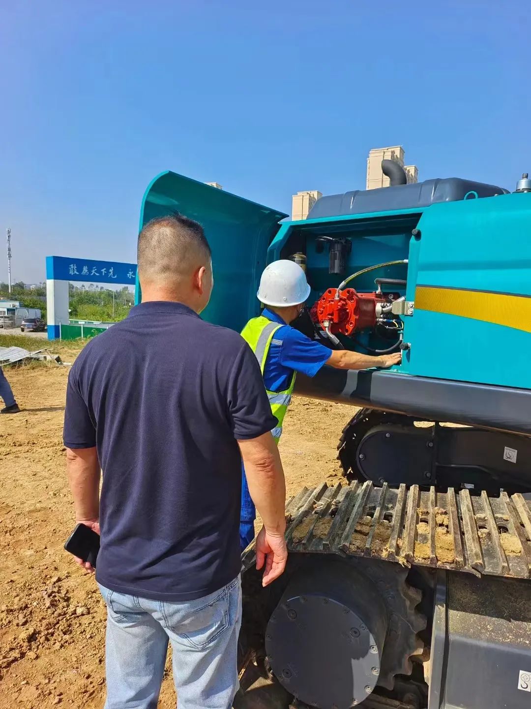 全款拿下！ca888亚洲城智能挖掘机奔赴工地一线