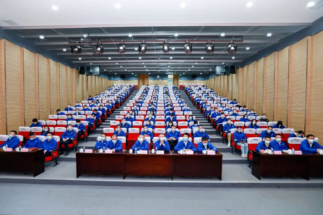 振奋人心！ca888亚洲城智能党员干部集中收看党的二十大开幕会盛况