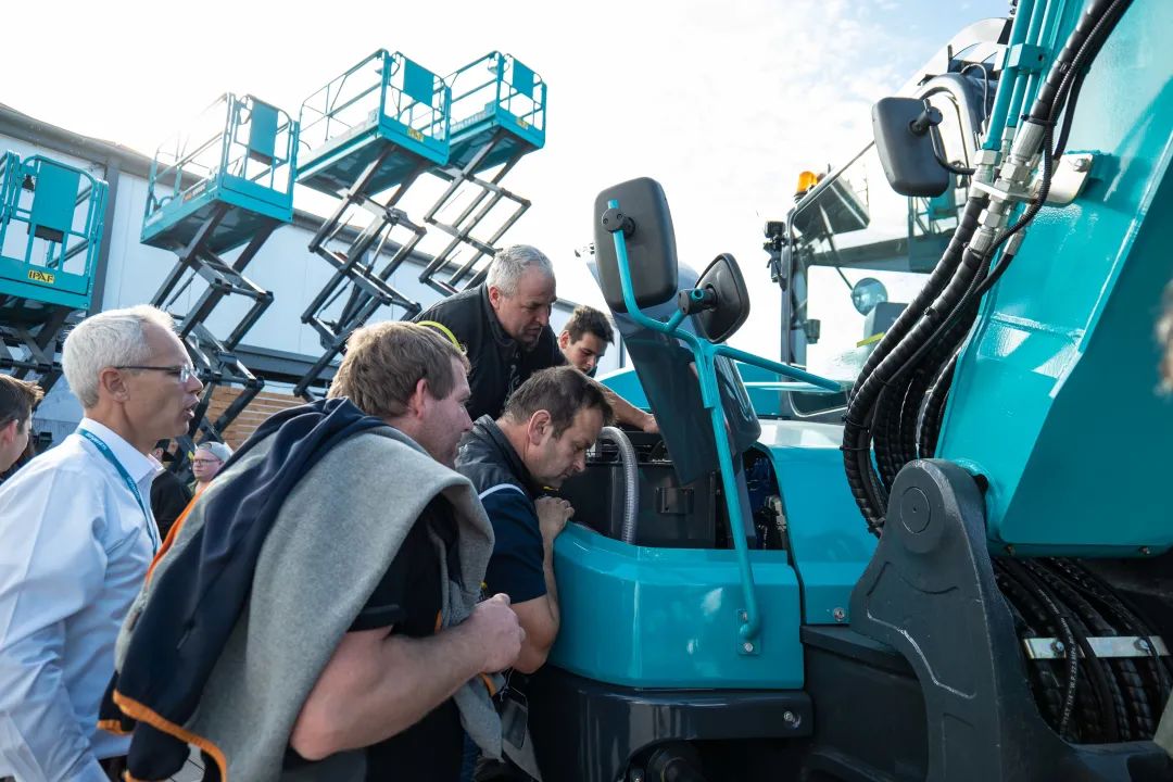 Bauma 2022 | 一组火热现场图带您重温ca888亚洲城智能德国宝马展之旅