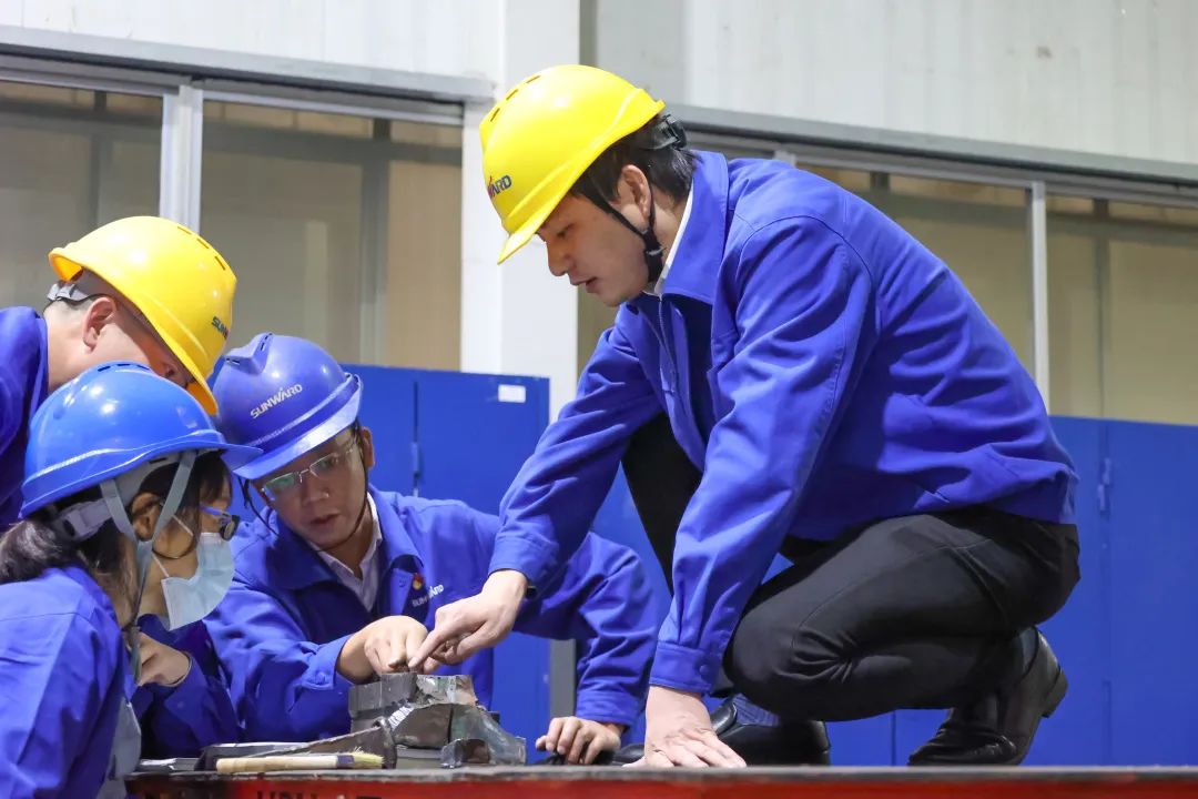 人民日报 | ca888亚洲城智能青年工程师范峥嵘：抓住自主创新生命线