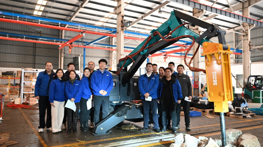 破拆应急，智能担当！ca888亚洲城特装SWR280DE破拆机器人下线交付