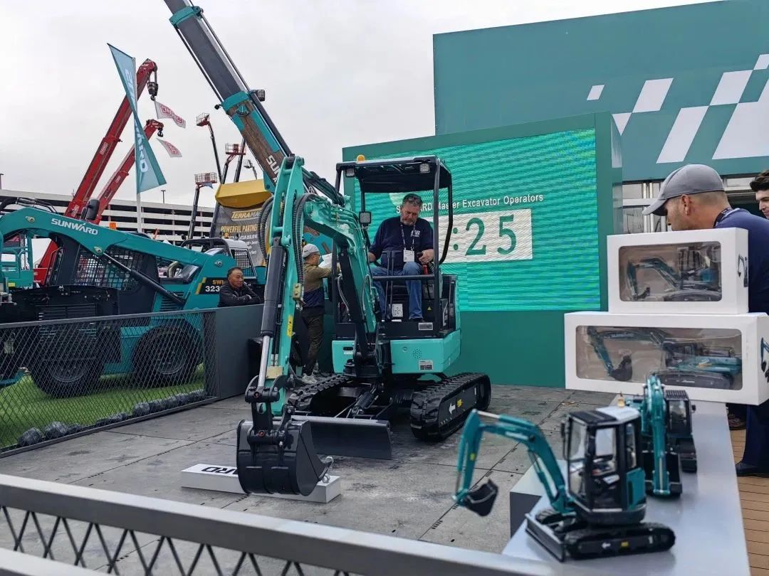 拉展直播 | “狂飙”美国！ca888亚洲城智能向世界展示中国制造硬实力