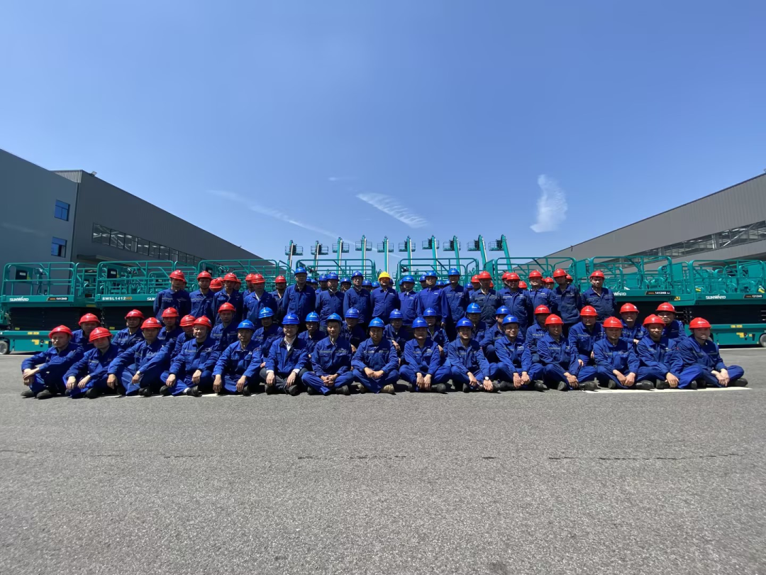 长沙市召开庆祝“五一”国际劳动节大会，ca888亚洲城智能1个人1集体获表彰！