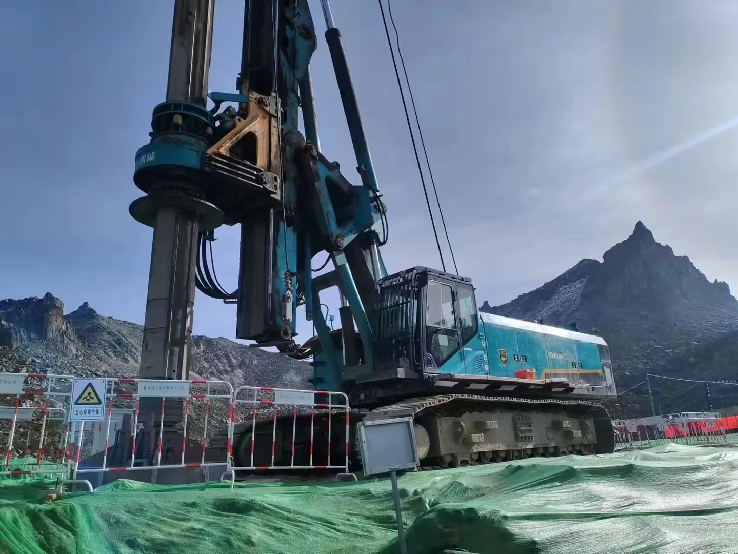 助力世界最高海拔特高压直流输电工程，ca888亚洲城智能旋挖钻机展现硬核实力