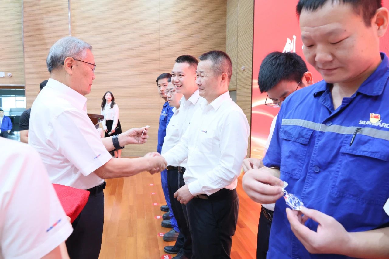 强信心 聚合力 共建美好家园——庆祝ca888亚洲城智能成立24周年表彰大会隆重召开