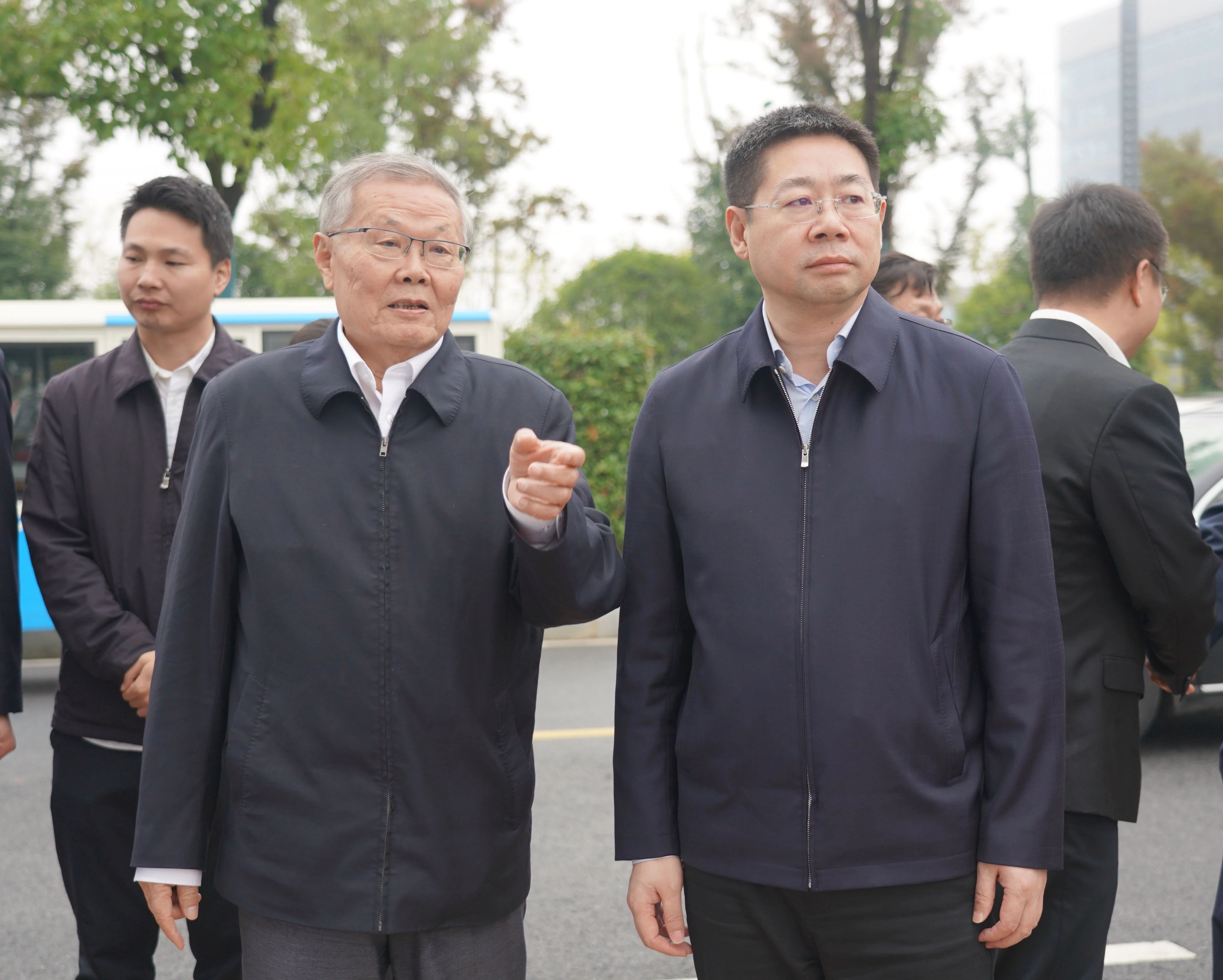 全国节水办主任蒋牧宸调研ca888亚洲城智能节水工作