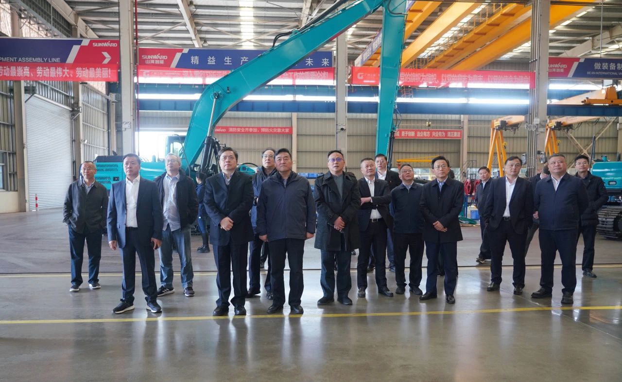 聚焦装备再制造！上海市政协副主席、党组副书记肖贵玉带队调研ca888亚洲城智能