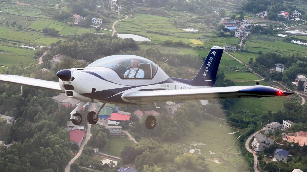 二十载磨砺，“阿若拉”飞机累计飞行时间突破11万小时！