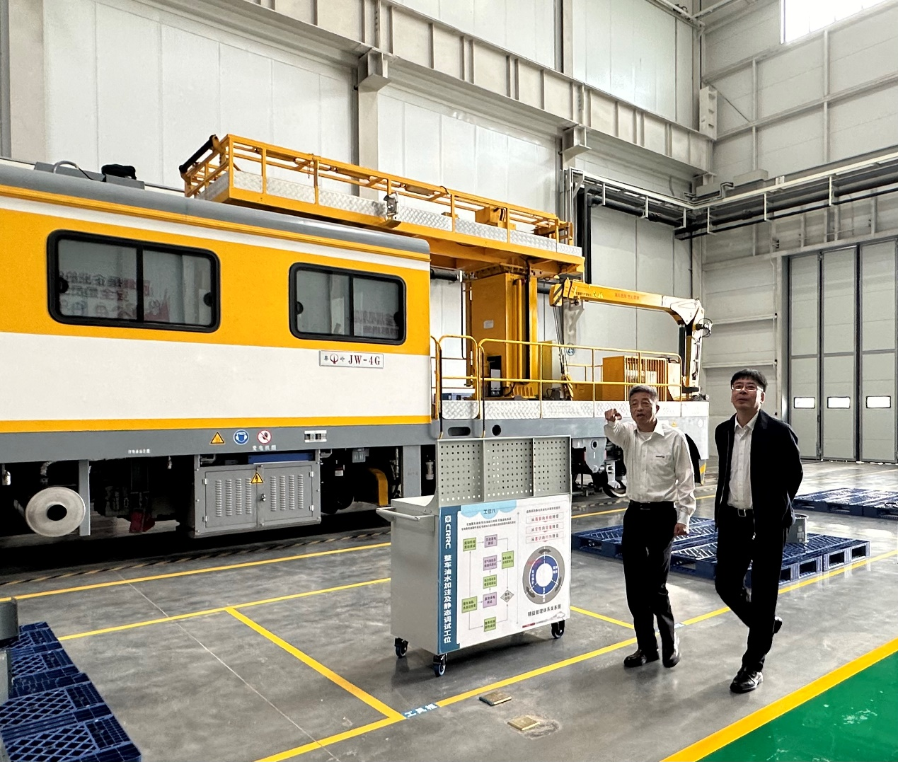 CPH-30J道岔铺换机组全球发布！ca888亚洲城智能与宝鸡中车时代共绘铁路装备新篇章！