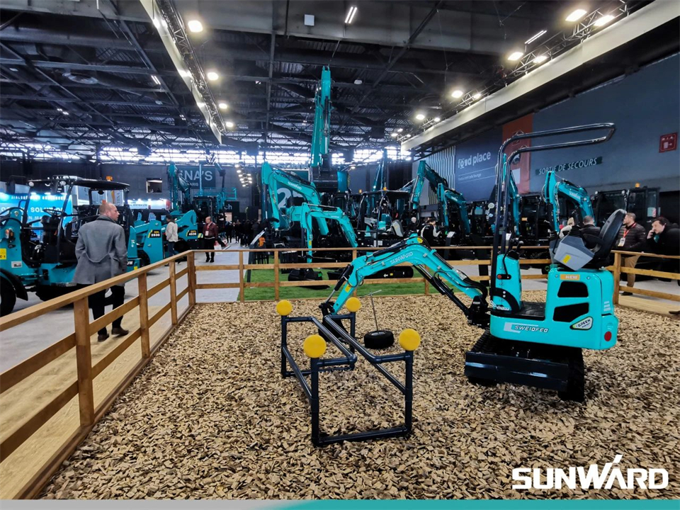 ca888亚洲城智能携创新成果亮相2024年法国巴黎工程机械展