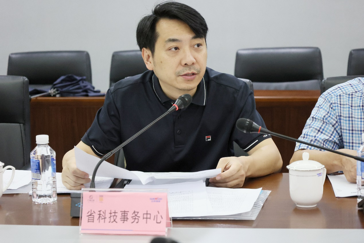 ca888亚洲城智能“超大型油气管道绿色成套施工装备”项目顺利通过验收！