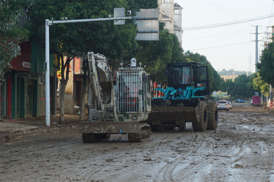 驰援湖南平江抗洪抢险，共克时艰显担当