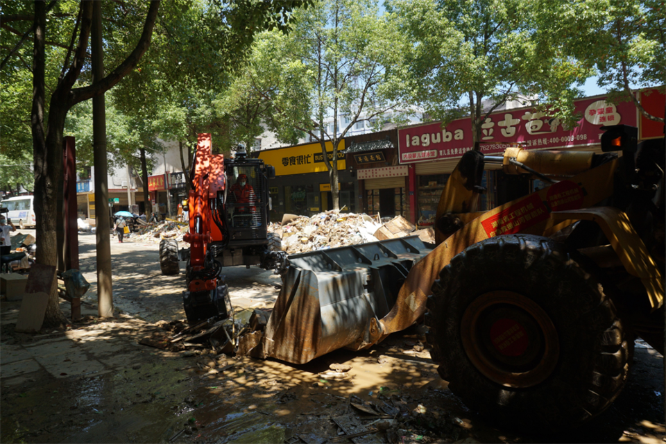 驰援湖南平江抗洪抢险，共克时艰显担当