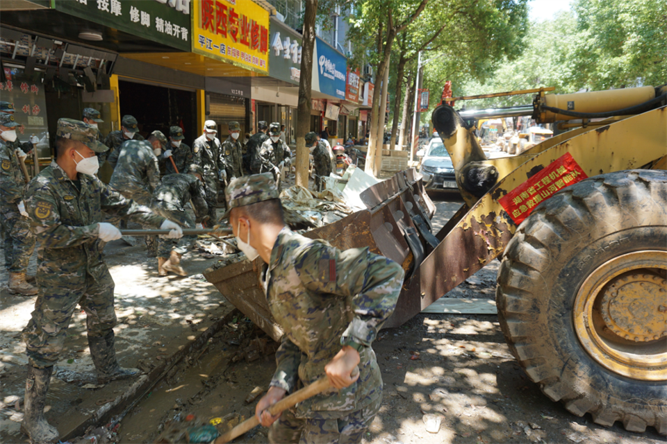 驰援湖南平江抗洪抢险，共克时艰显担当