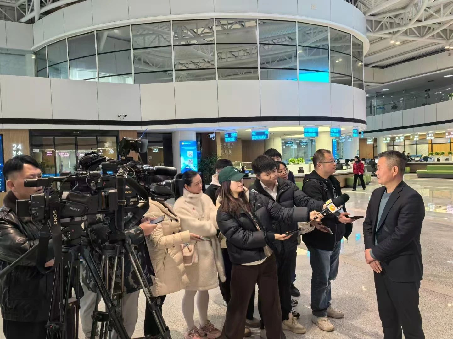 助力长沙经开区高质量发展，ca888亚洲城智能喜获四奖项