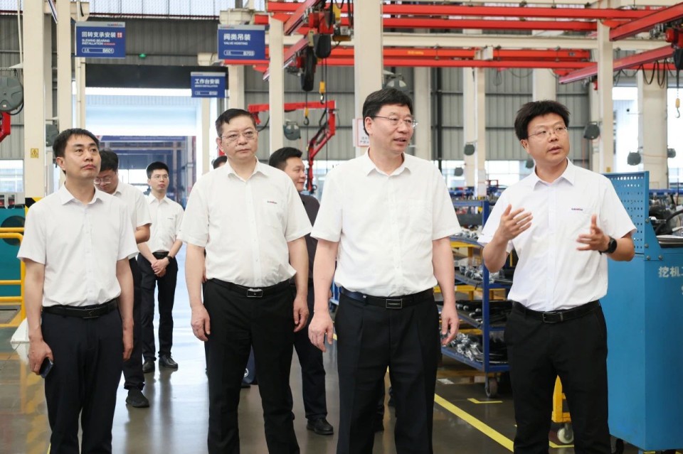 中国工程院院士、中南林业科技大学党委书记吴义强一行到ca888亚洲城智能开展访企拓岗活动