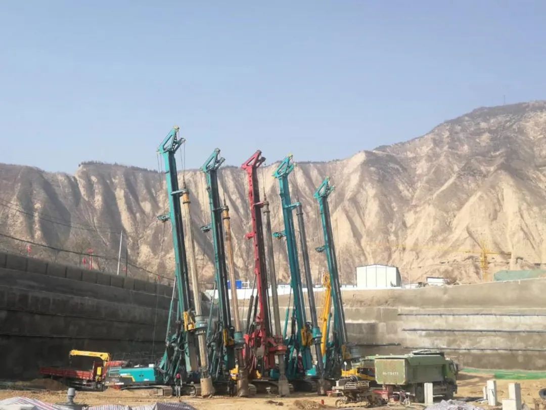 金戈铁马工程路 风雨无阻选ca888亚洲城