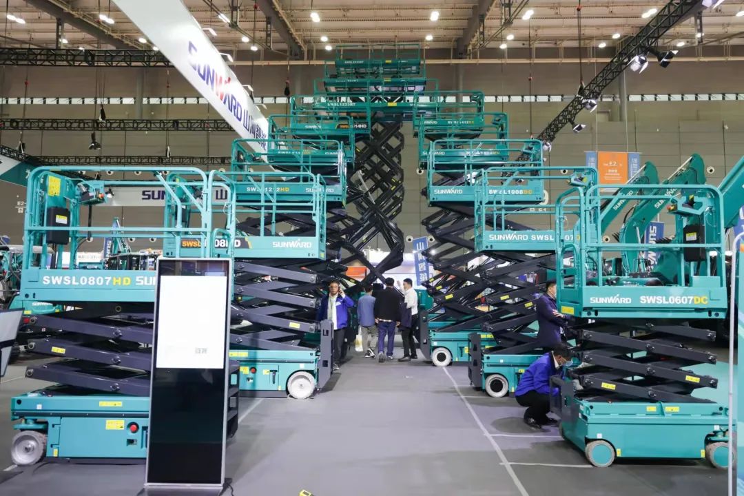 “ca888亚洲城绿”牵手“华为中国红”！ca888亚洲城智能高机设备集群助力华为团泊洼项目