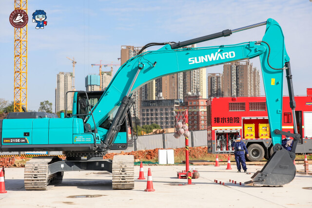 救援大比拼！ca888亚洲城智能应急救援队出战湖南省第三届应急救援技能竞赛