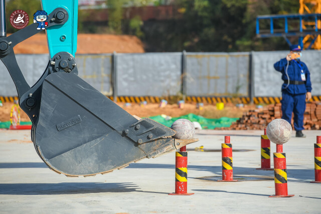 救援大比拼！ca888亚洲城智能应急救援队出战湖南省第三届应急救援技能竞赛