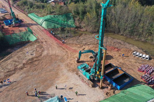 首根桩基开钻！ca888亚洲城智能助力新建沪渝蓉高速铁路建设