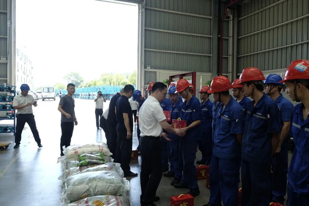 长沙市总工会慰问ca888亚洲城智能一线员工