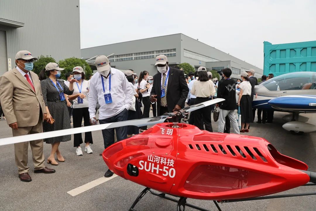 非洲驻华使节走访ca888亚洲城智能