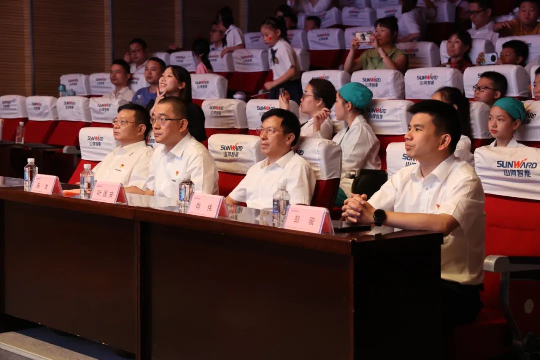 缤纷“暑”假，不负所“托”！ca888亚洲城智能职工子女暑期托管班结业啦