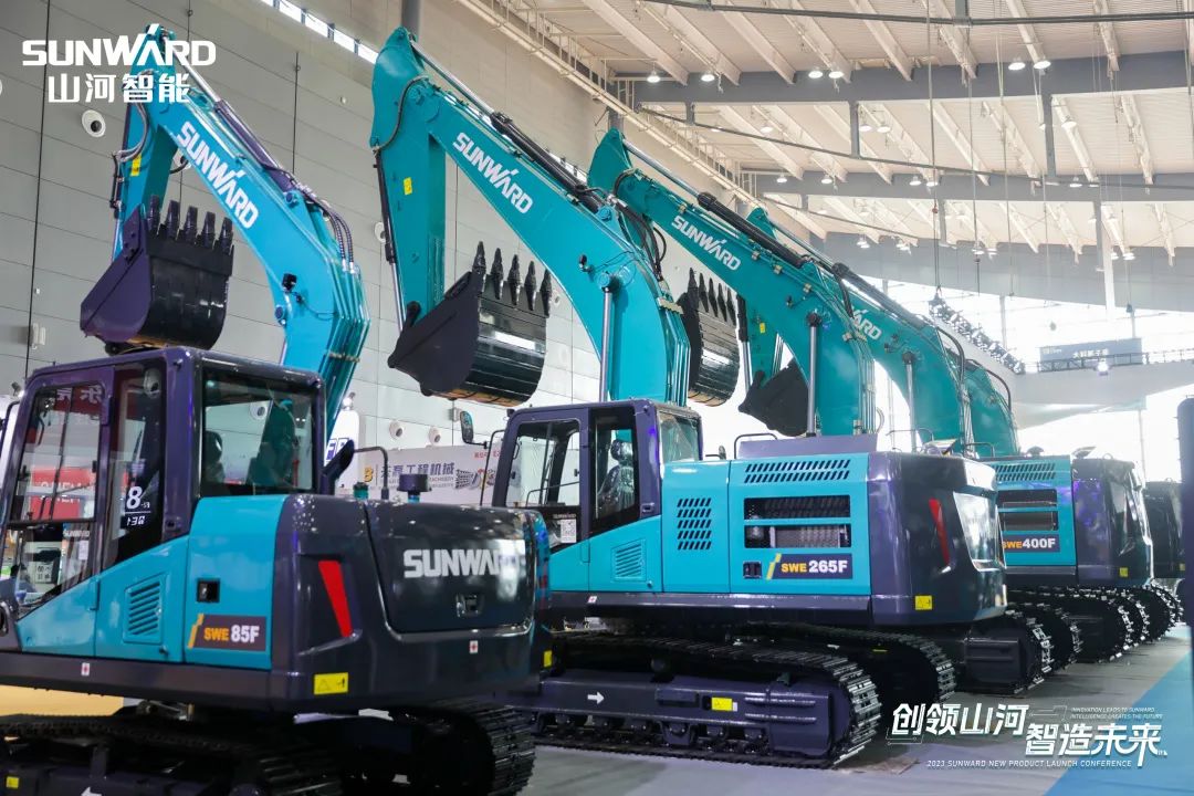 精品出击、互动不断！ca888亚洲城智能F系列挖掘机闪耀长沙展