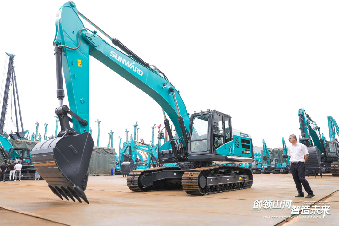 精品出击、互动不断！ca888亚洲城智能F系列挖掘机闪耀长沙展