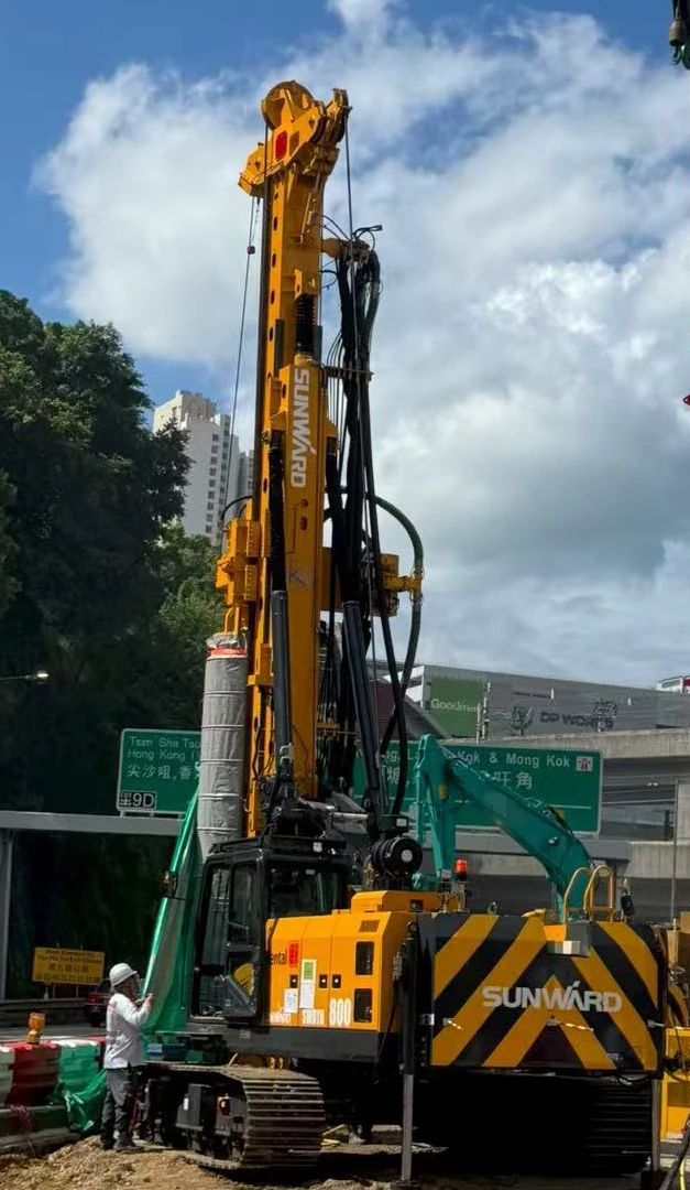 硬核首秀！ca888亚洲城智能SWDTH800大直径潜孔锤钻机进击香港市场
