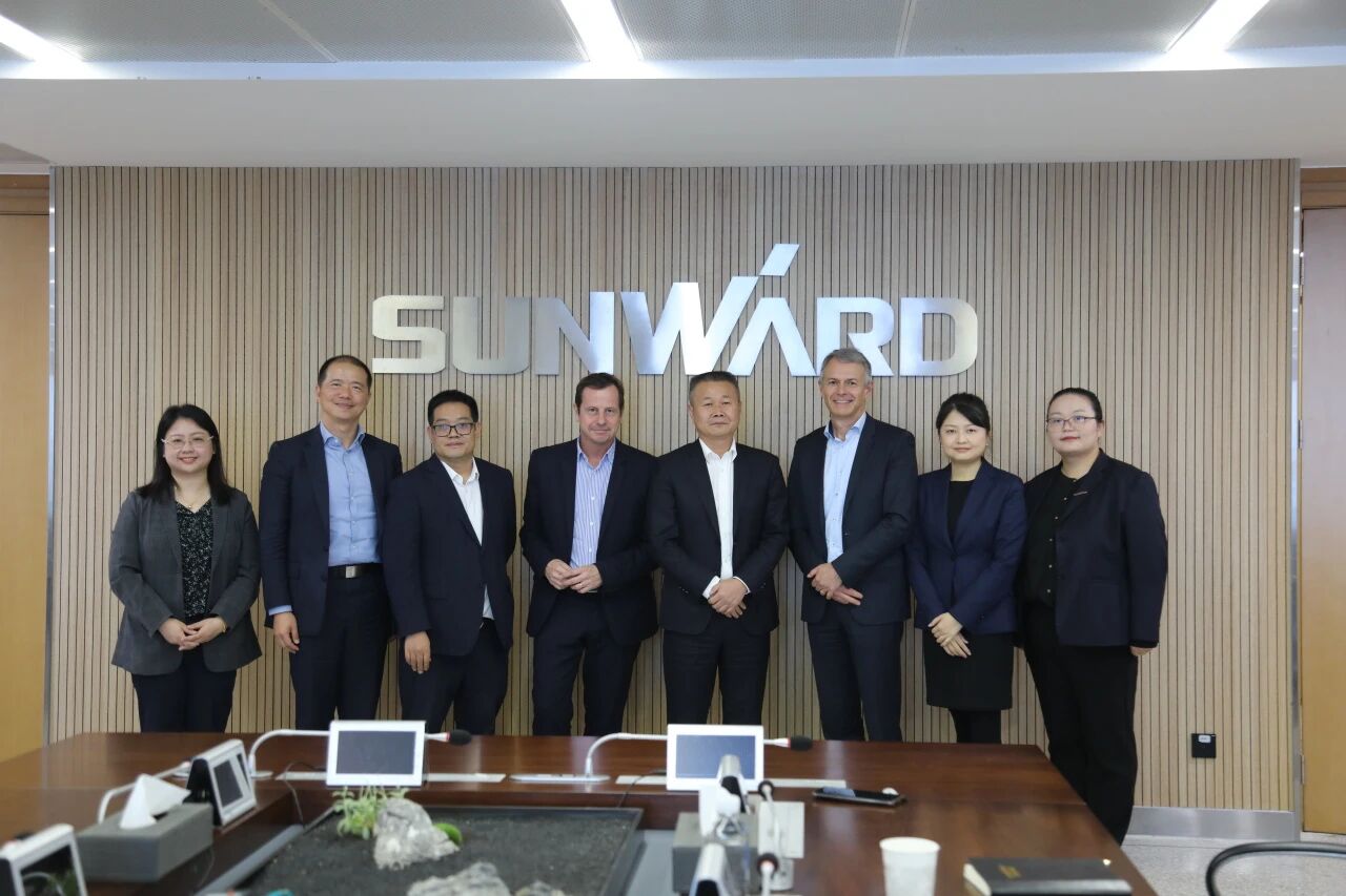 法巴租赁集团到访ca888亚洲城智能，共拓合作新篇章