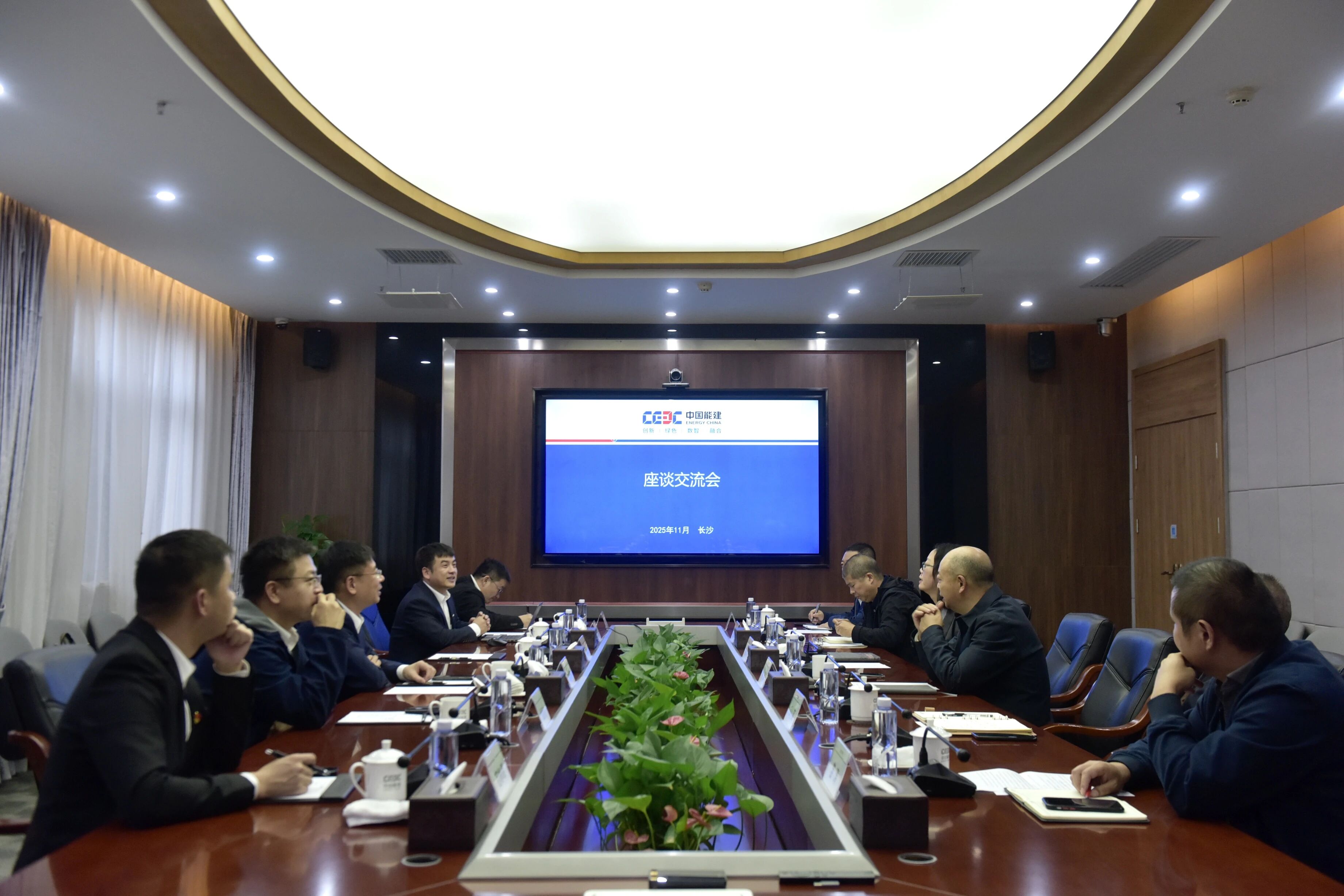 ca888亚洲城智能与易普力开展座谈交流，谱写互利共赢新篇章